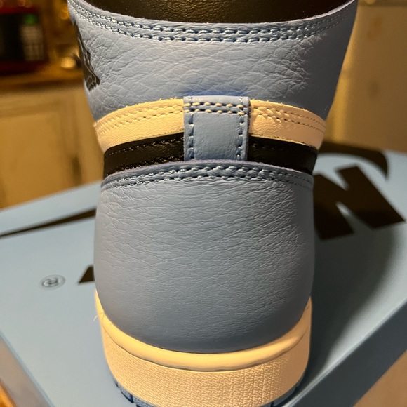 Air Jordan 1 High Retro UNC TOE University Blue size 11 Mens (2023) - Picture 6 of 13